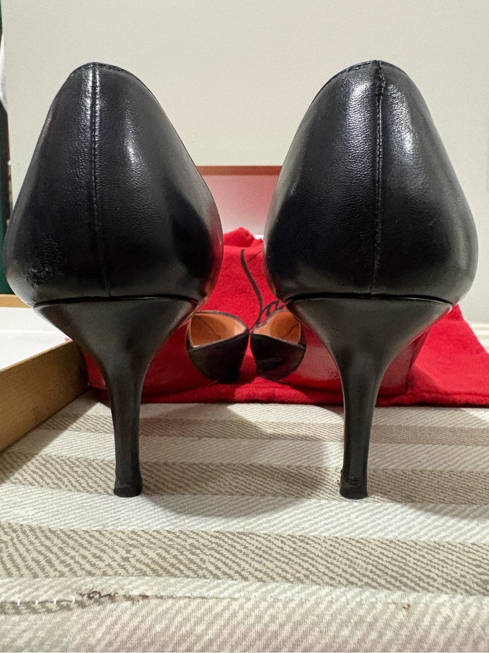 👠Christian Louboutin, Size 7.5 (New Heels, New Soles) Box and bag included